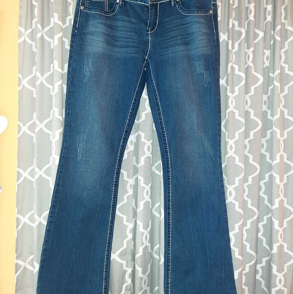YMI Juniors Sz 11 Bootcut Jeans w/Rhinestone